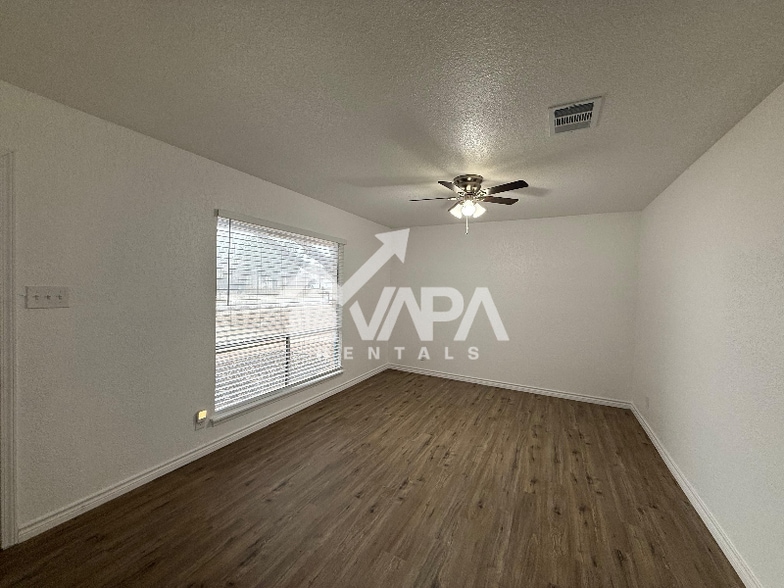 Building Photo - 7131 Rolling Hills Ln