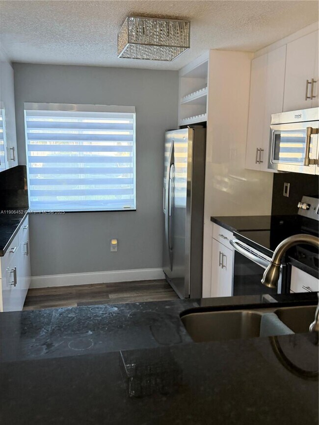 Building Photo - 13914 SW 178th St