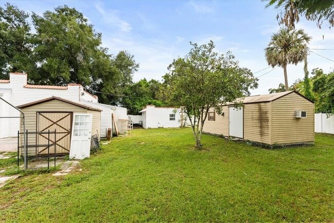 Building Photo - 808 Herman Ave