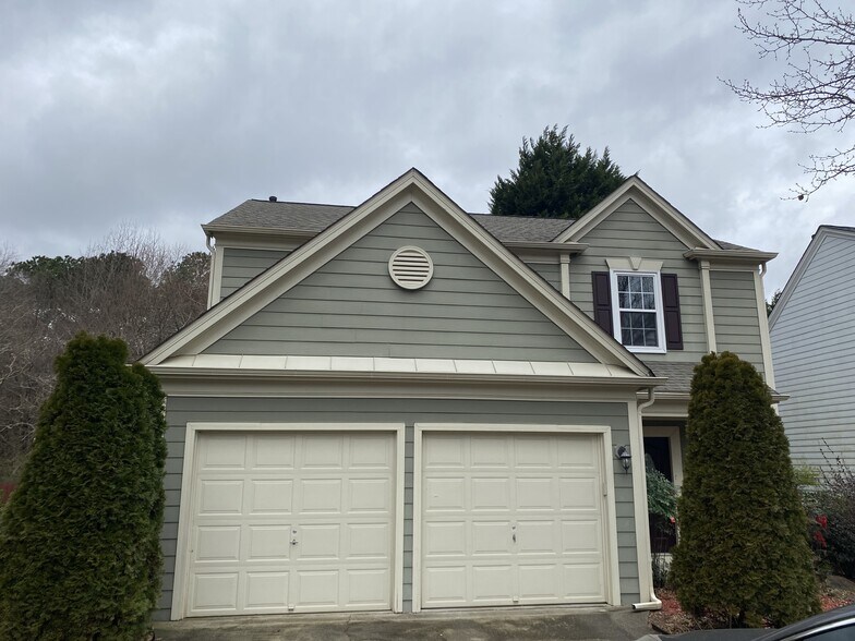 Building Photo - 2706 Cottesford Dr SE
