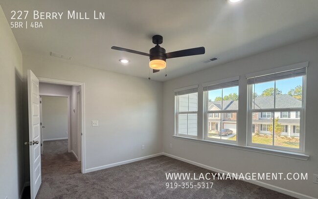 Building Photo - 227 Berry Ml Ln