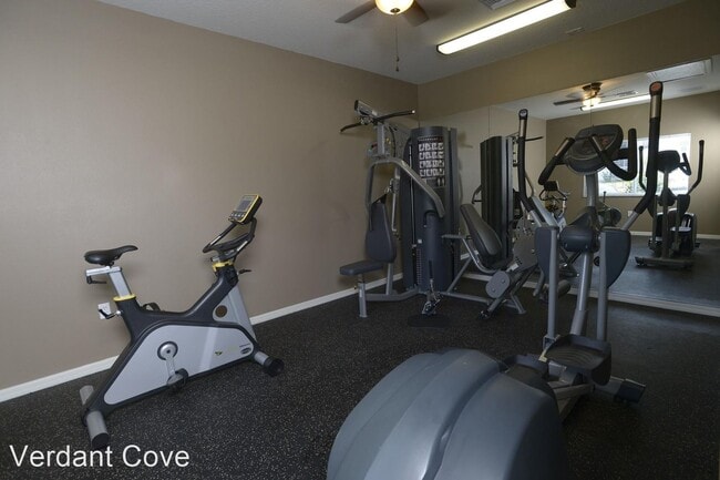 Building Photo - 4260 SE 10th Pl