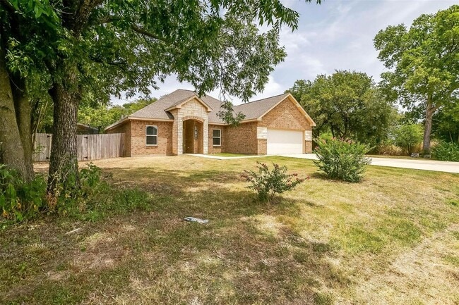 Building Photo - Great 4 Bed, 2 Bath in South Arlington- Mansfield ISD-  76001