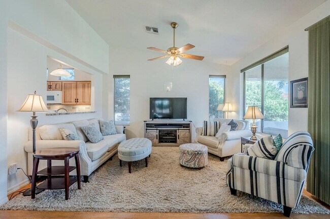 Building Photo - 4269 E Cassia Ln