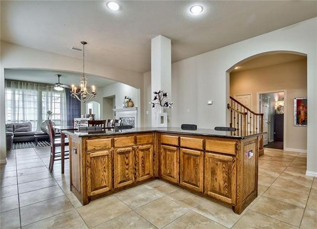 Building Photo - 2128 Chambers Dr