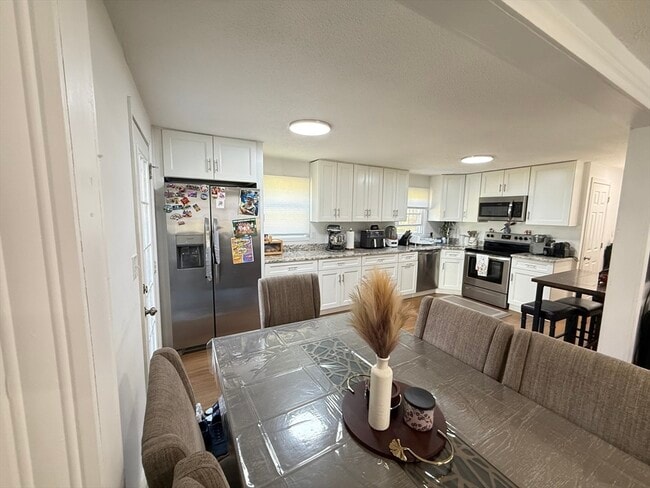 Building Photo - 1338 East St