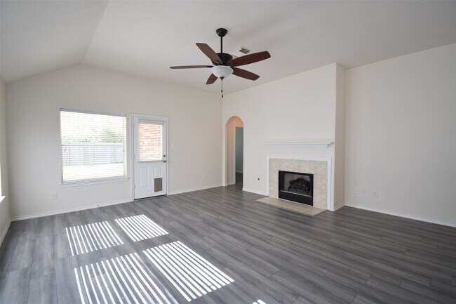 Building Photo - 22011 Gold Leaf Trail