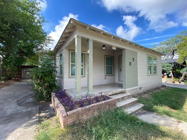 Primary Photo - Super Cute, Newly Remodeled, 2bd/1bth hous...