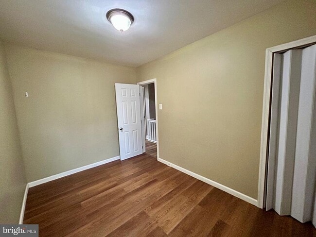 Building Photo - 306 Lindley Ave