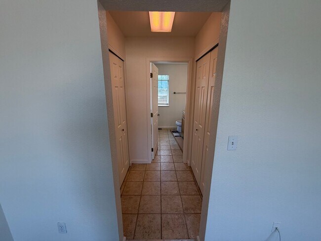 Building Photo - 12139 Applewood Ct