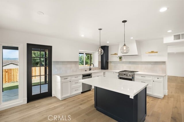 Building Photo - 22450 Maycotte Rd