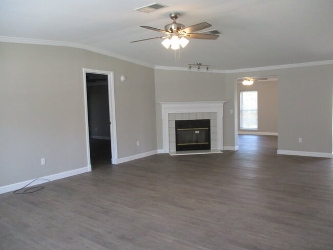 Building Photo - 213 Pettiford Rd