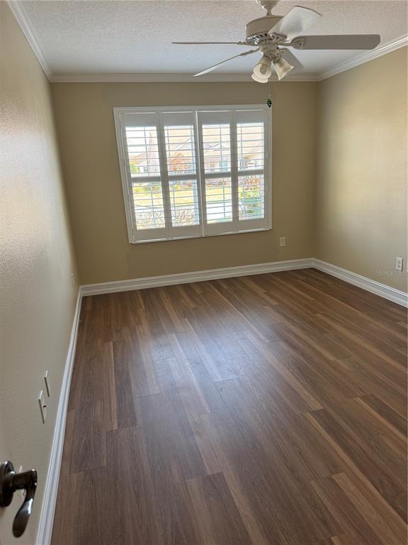 Building Photo - 1109 Alcove Loop