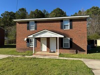 Building Photo - 306-306 Sharpe Rd