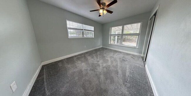 Building Photo - 9401 88th Way N