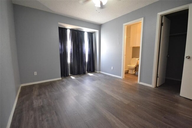 Building Photo - 16114 Windermere Dr