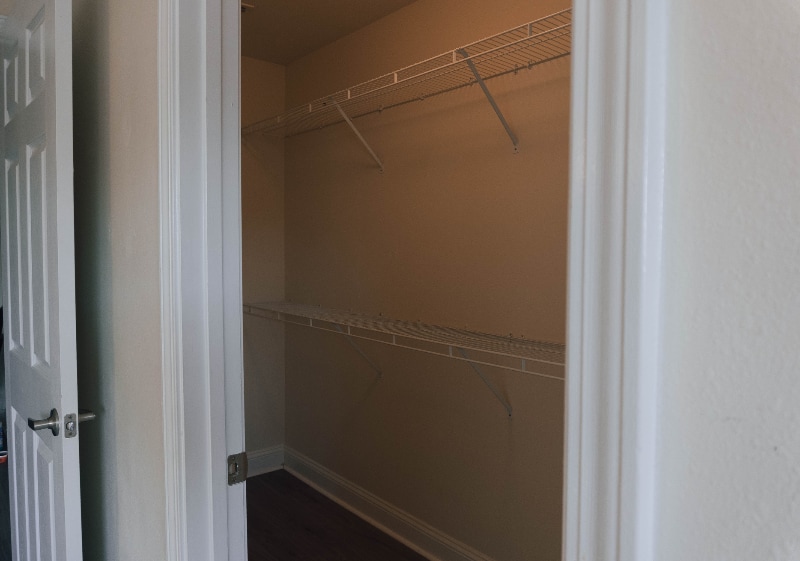 Building Photo - 750 Majestic Dr