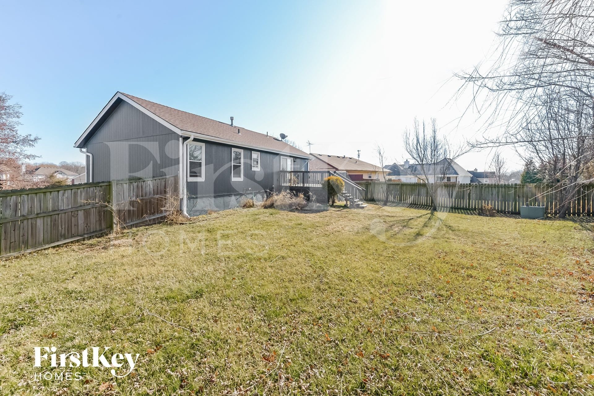 Building Photo - 704 York Dr