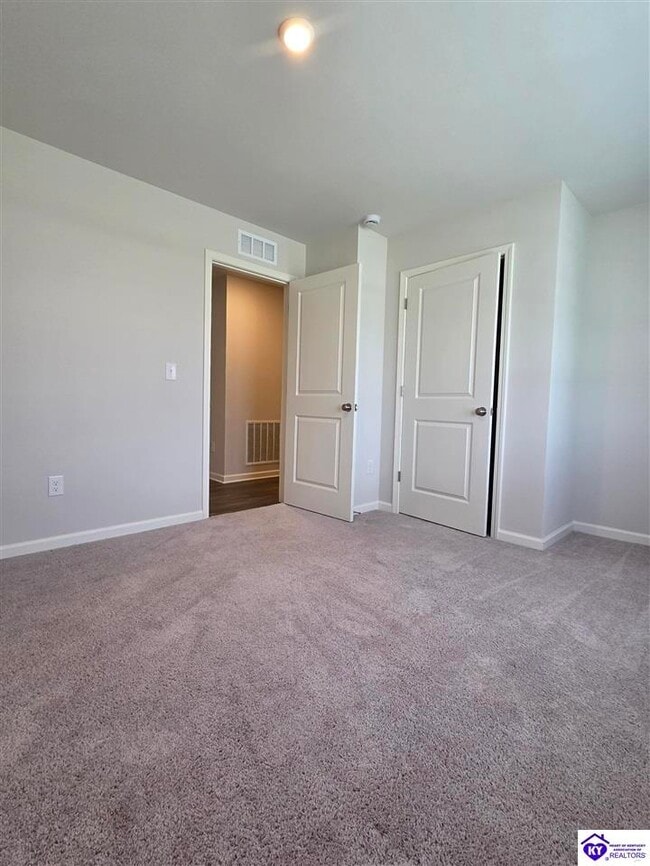 Building Photo - 132 Elegance Wy