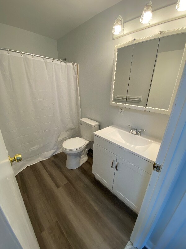 Building Photo - 2216 Harbor View Dr
