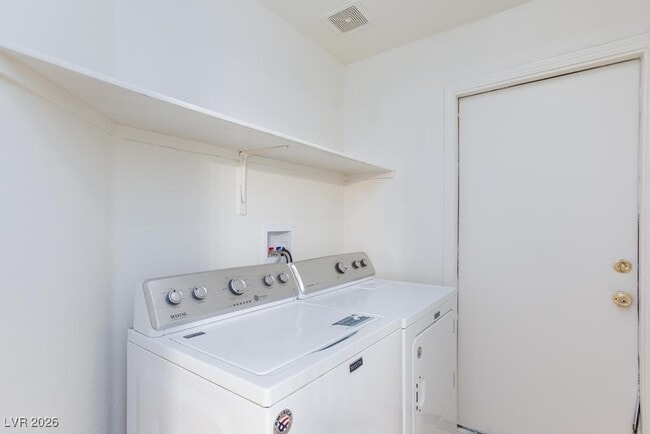 Building Photo - 6629 Beach Plum Way