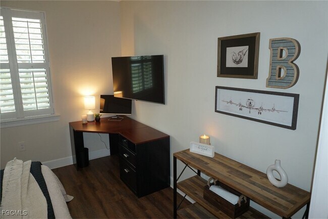 Building Photo - 3425 Hampton Blvd