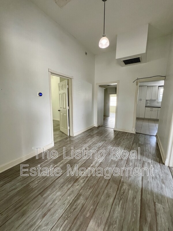 Building Photo - 2824 N 19th St
