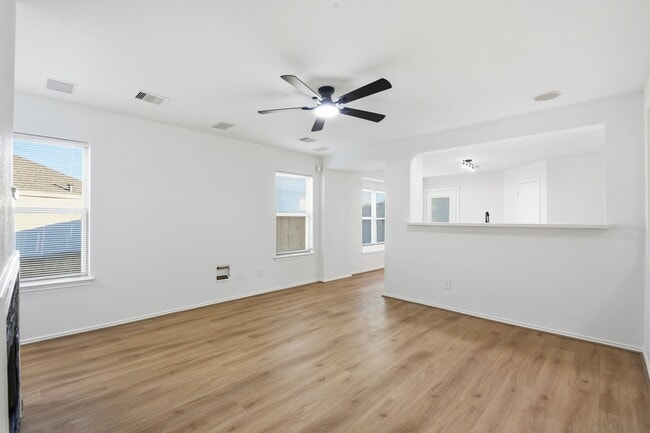 Building Photo - 20615 Moonrise River Ln