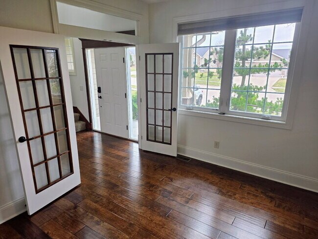 Building Photo - 3701 161st St