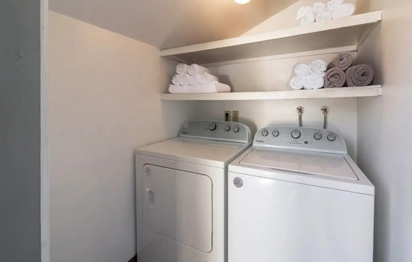 Building Photo - 19034 Rockwood Dr