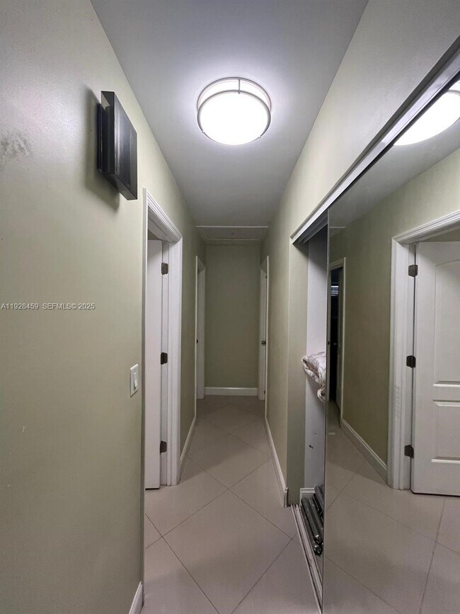 Building Photo - 3520 SW 104th Ave