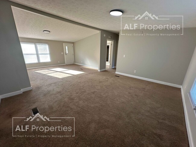 Building Photo - Private 3-Bedroom Home on Hideaway Mountain Road – 1,735 SF