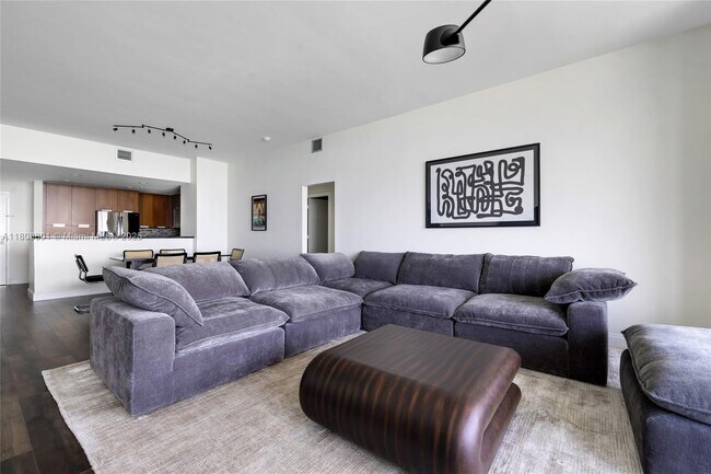 Building Photo - 7901 Hispanola Ave