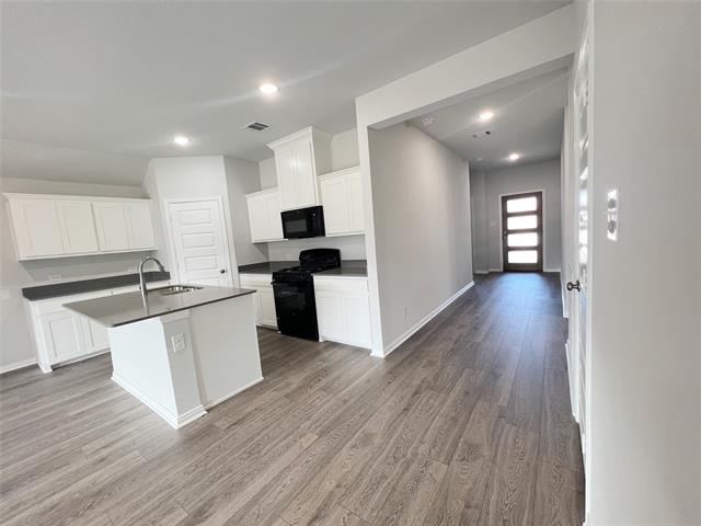 Building Photo - 553 Meadow Run Dr