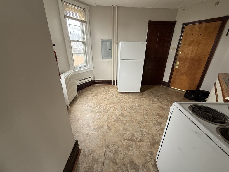 Building Photo - 4541 Pulaski ave