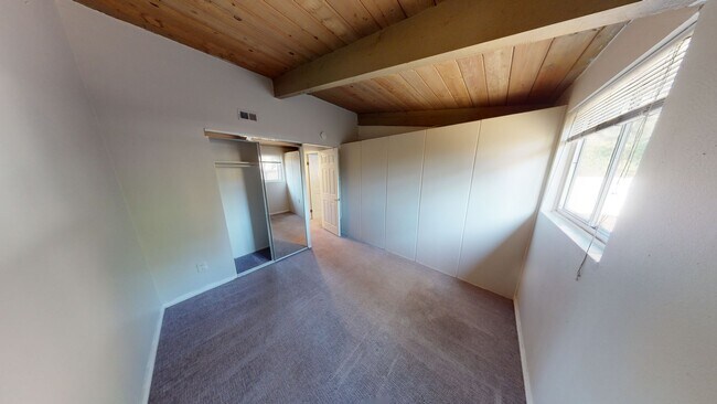 Building Photo - 4BD/2BA House w/ Covered Patio & Pool! (Le...