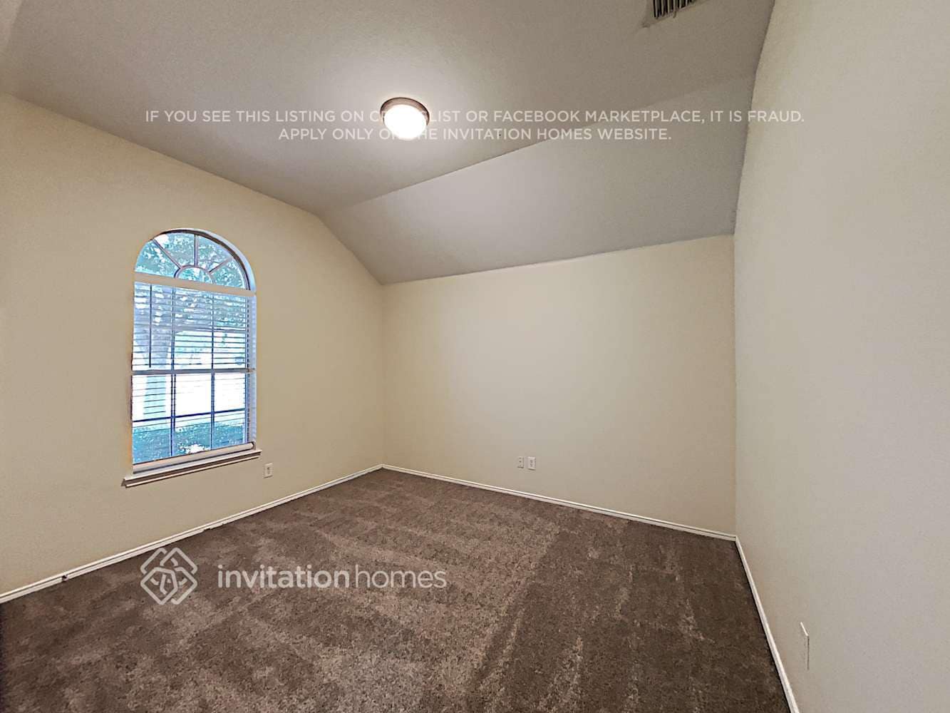 Building Photo - 1120 Melrose Dr