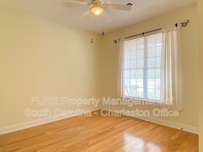 Building Photo - 1512 Asarina Ln