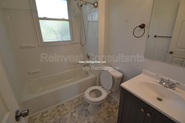 Building Photo - 4423 Greenlee Ave