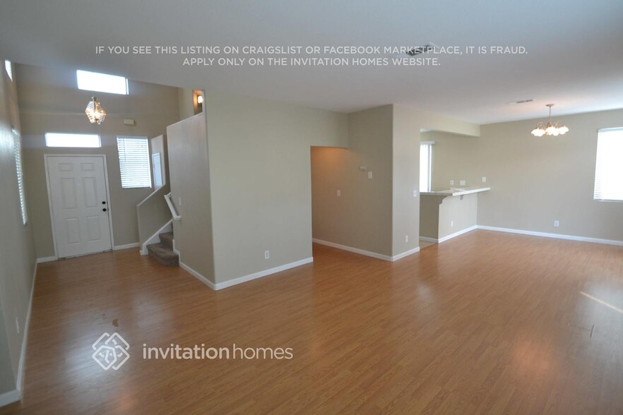 Building Photo - 4421 Fall Ln