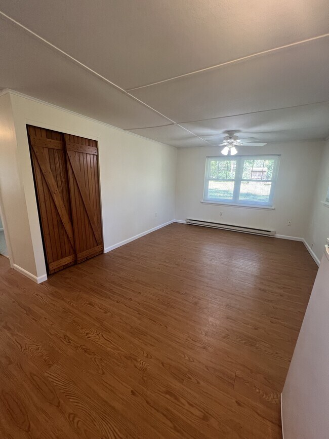 Building Photo - 1232 Park Rd