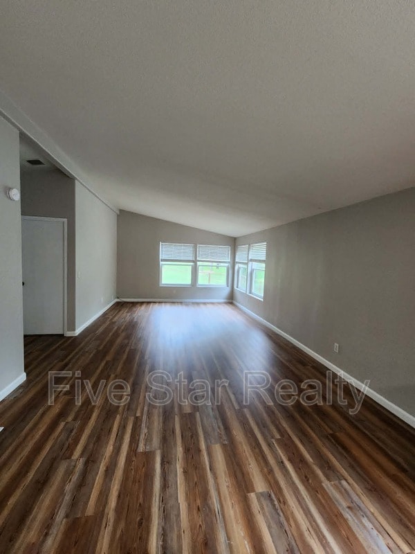 Building Photo - 12051 Kimberly Rd