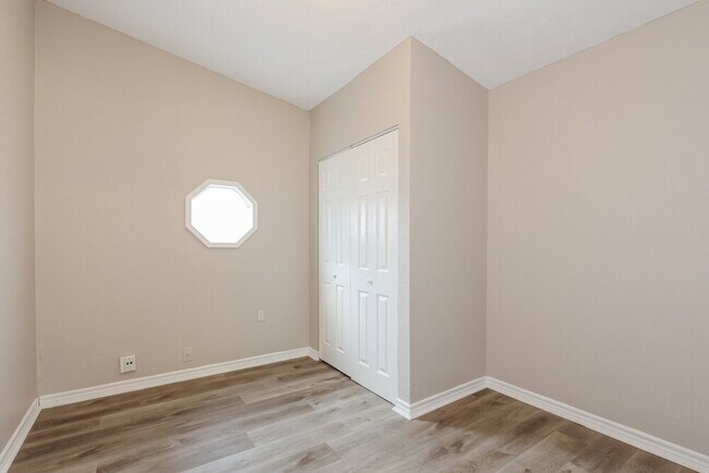 Building Photo - 16419 Spruce Leaf St
