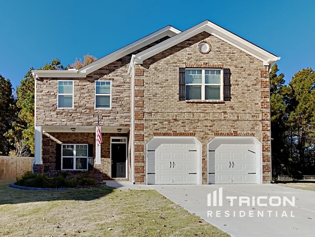 Building Photo - 3650 Lebella Ln