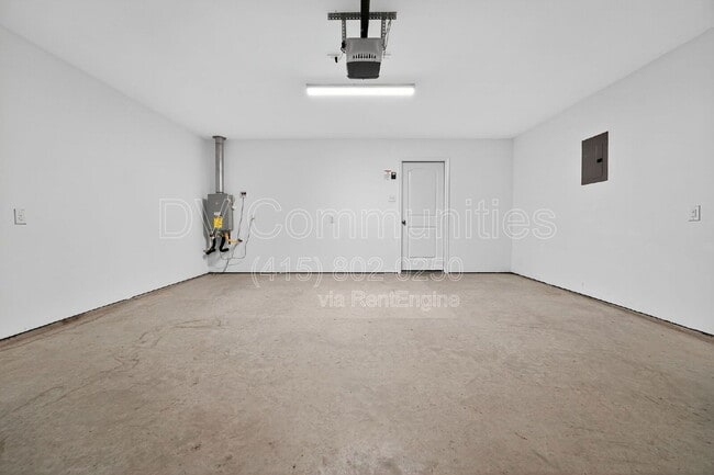 Building Photo - 582 Gabbro Gdns