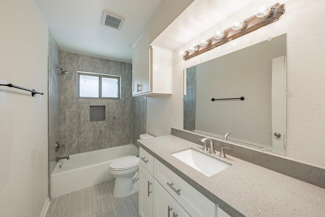 Building Photo - 3435 Gary Ln