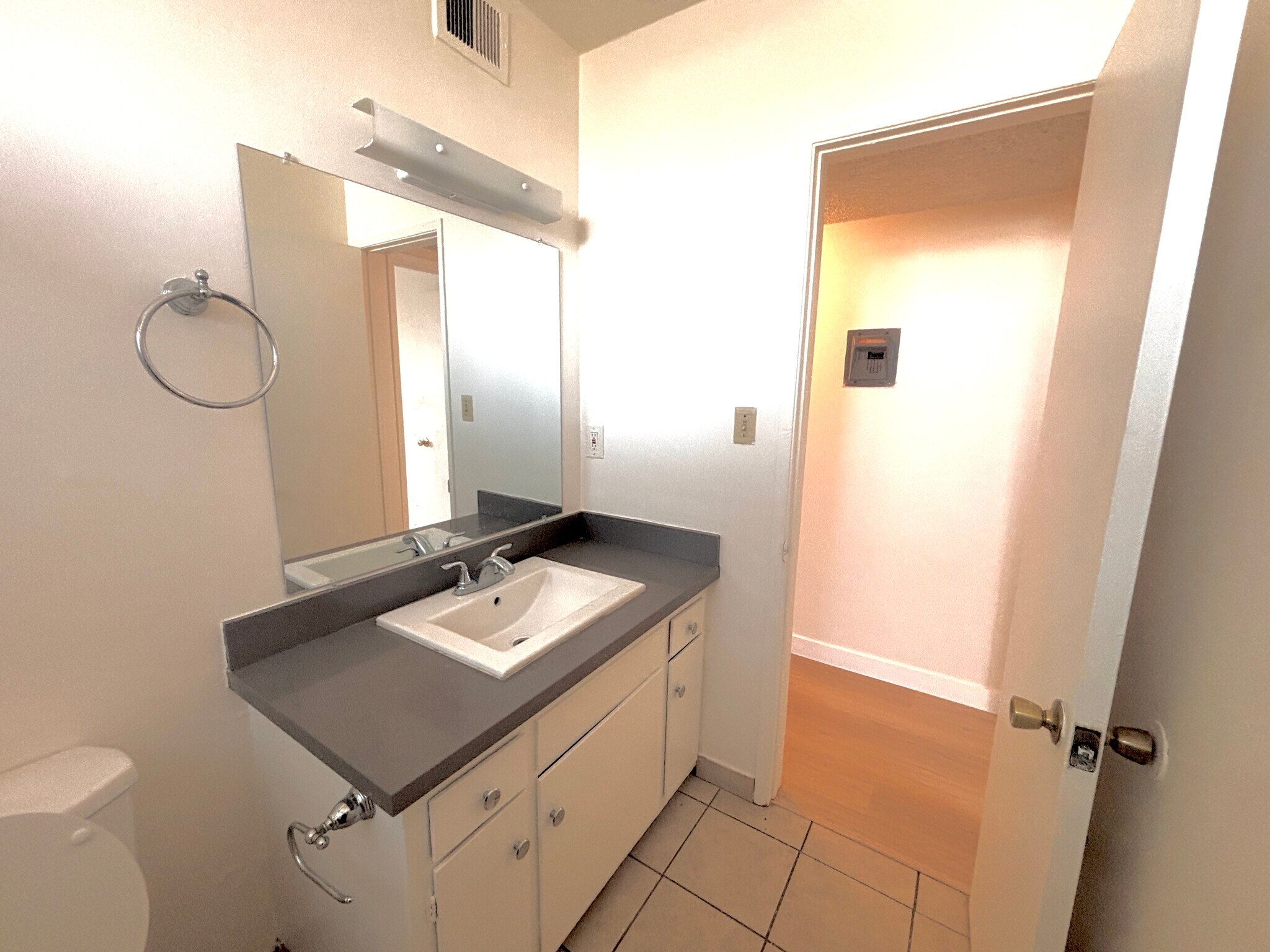 Building Photo - 524 N 21st St