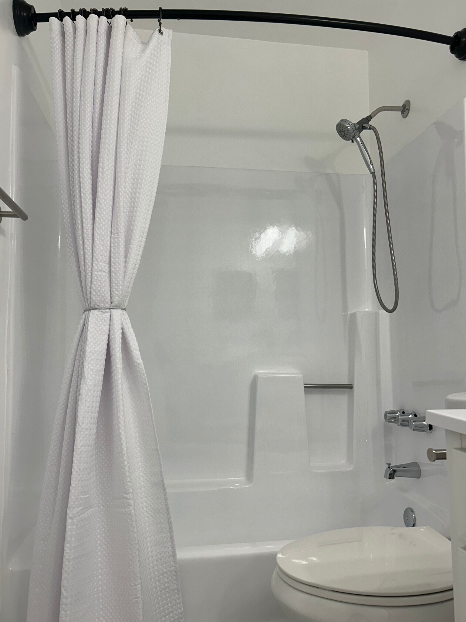 Building Photo - 10760 Russett Ave