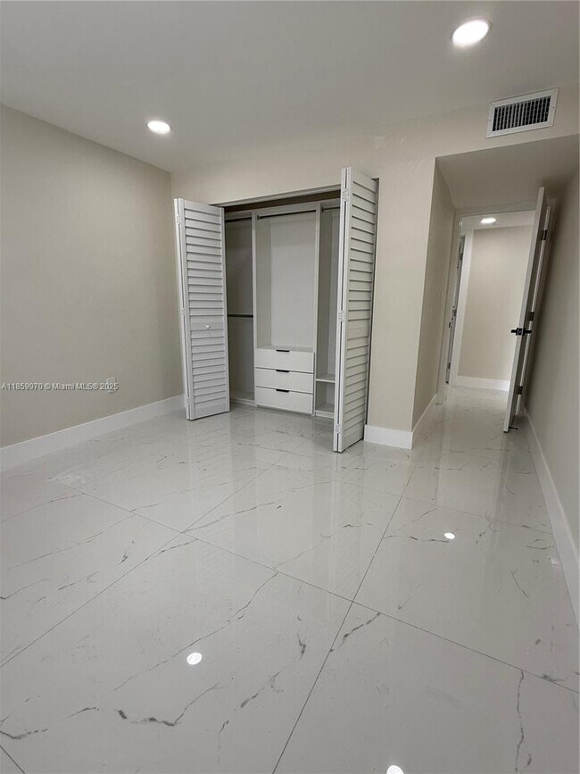Building Photo - 8002 SW 149th Ave