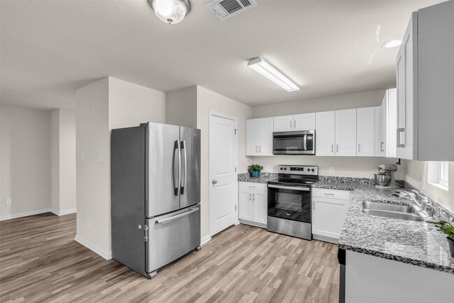 Building Photo - 14132 Harlequin Dr
